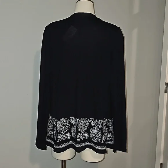 Cupio long sleeved open sweater black & white soft & Comfy NWT - Picture 6 of 13